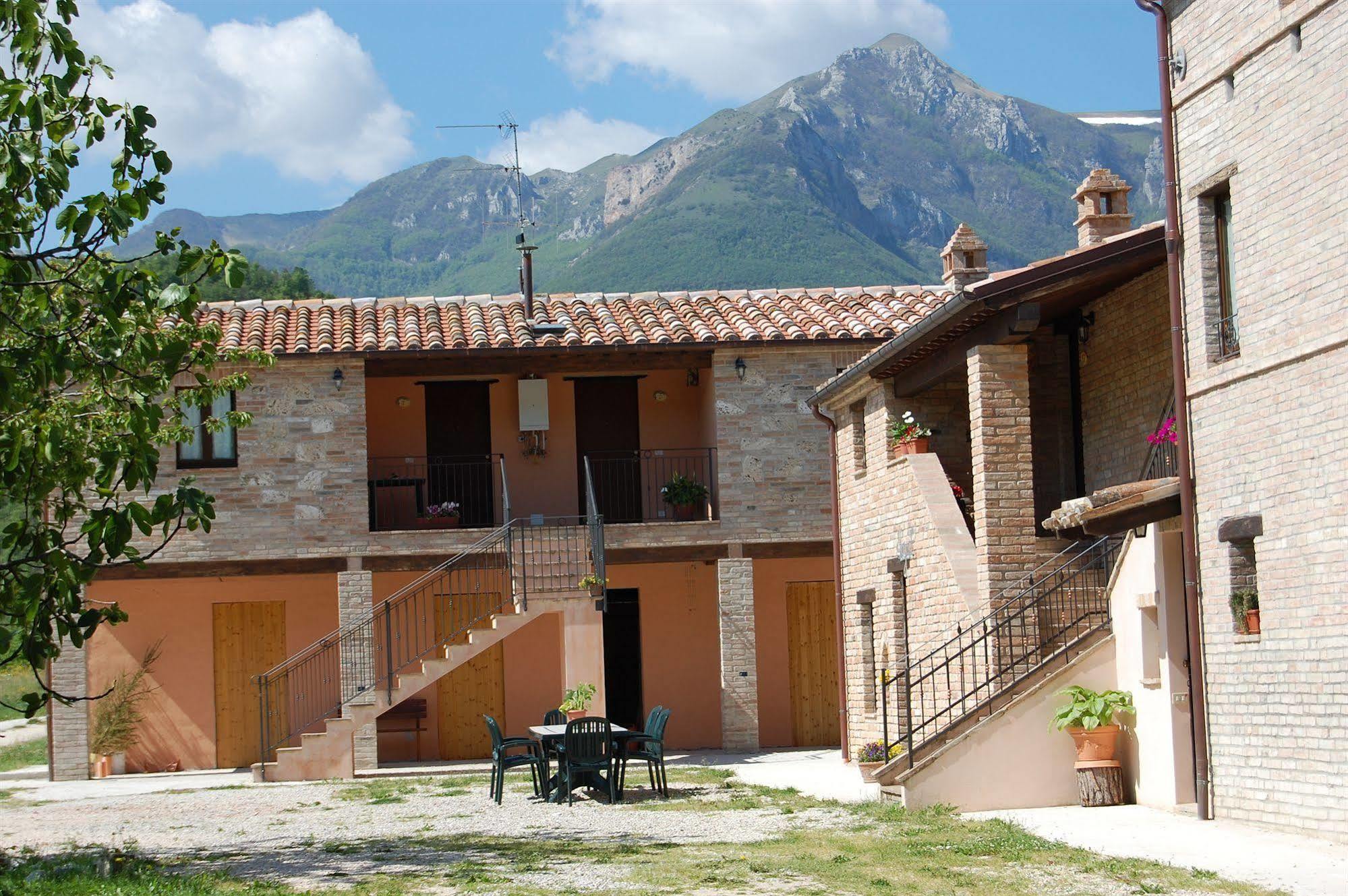 Antica Dimora Casa de hóspedes Sarnano Exterior foto